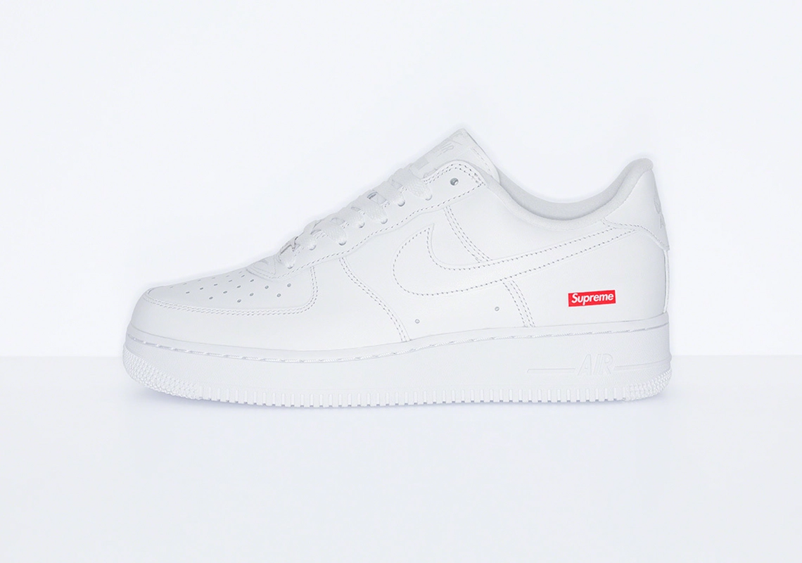 Nike Air Force 1 Supreme Trainers White