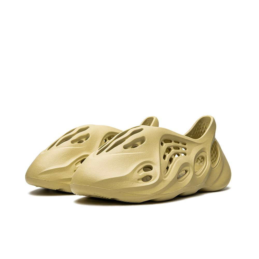 Yeezy Foam Runner Sulfur